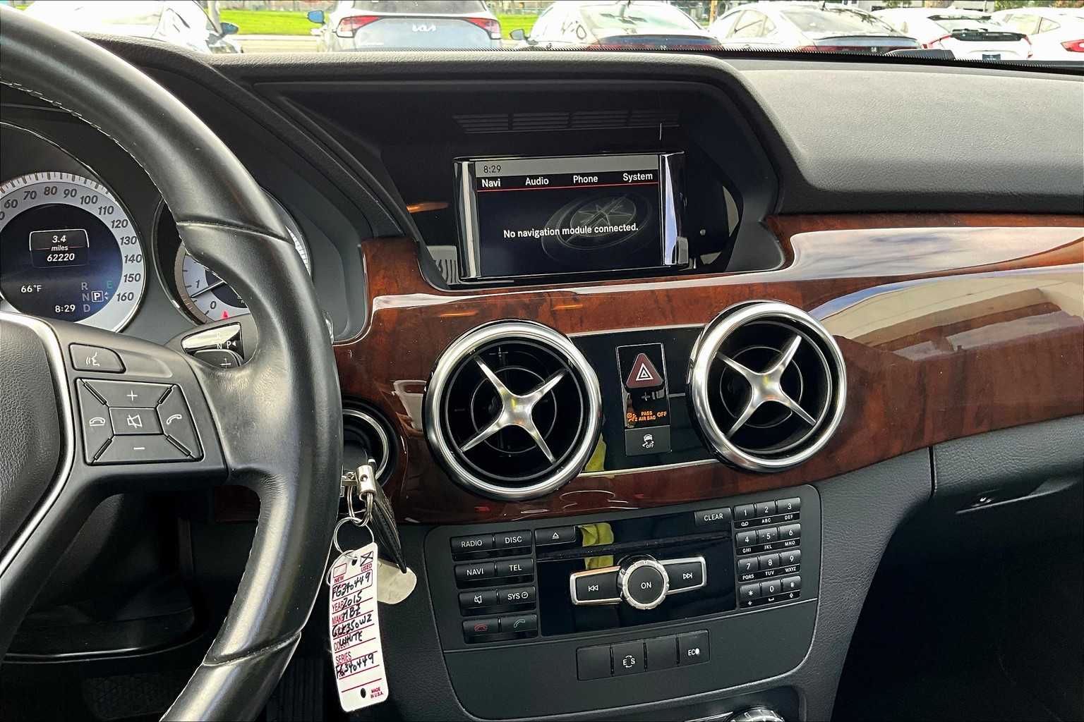 2015 Mercedes Benz GLK 350 photo 3