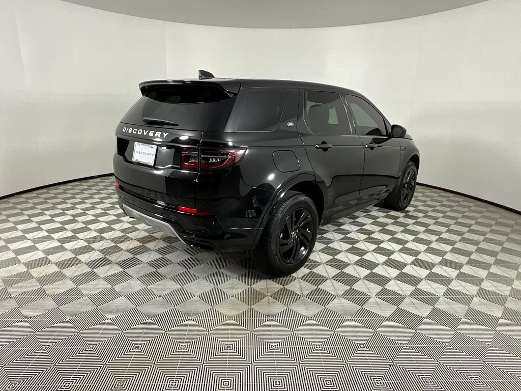 2025 Land Rover Discovery Sport S photo 3