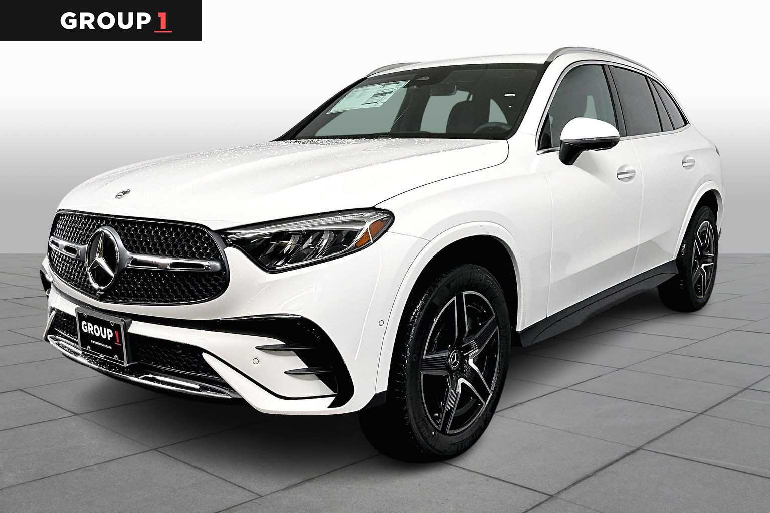 2026 Mercedes-Benz GLC Base's photo