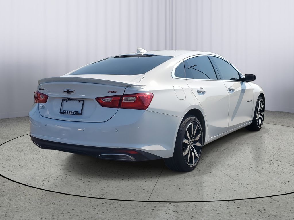 2021 Chevrolet Malibu RS photo 2