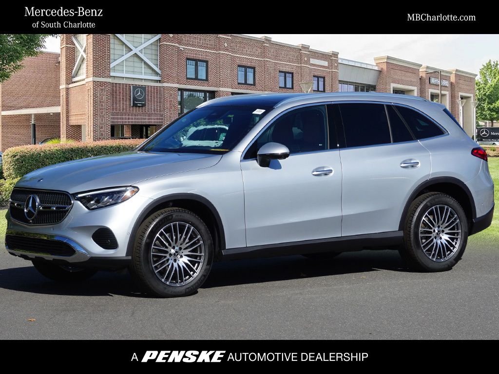 2026 Mercedes-Benz GLC Base's photo