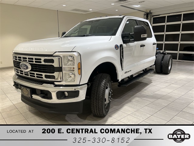 2026 Ford F-350 Super Duty Chassis Cab XL's photo