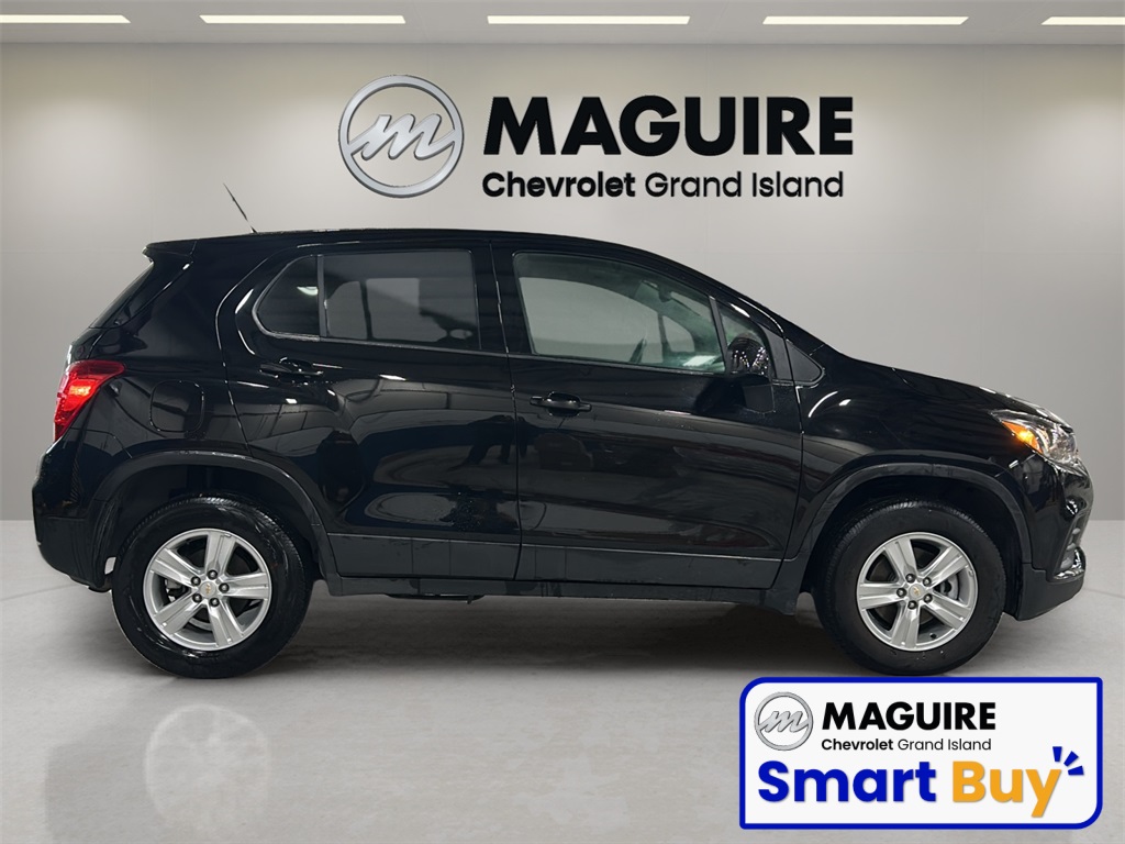 Used 2022 Chevrolet Trax LS with VIN KL7CJNSM9NB552399 for sale in Grand Island, NY
