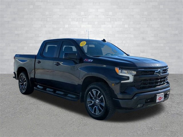 2024 Chevrolet Silverado 1500 RST photo 2