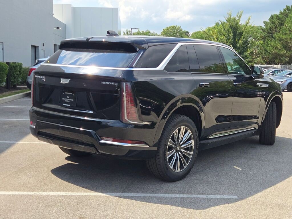 2026 Cadillac Escalade IQ Luxury photo 10