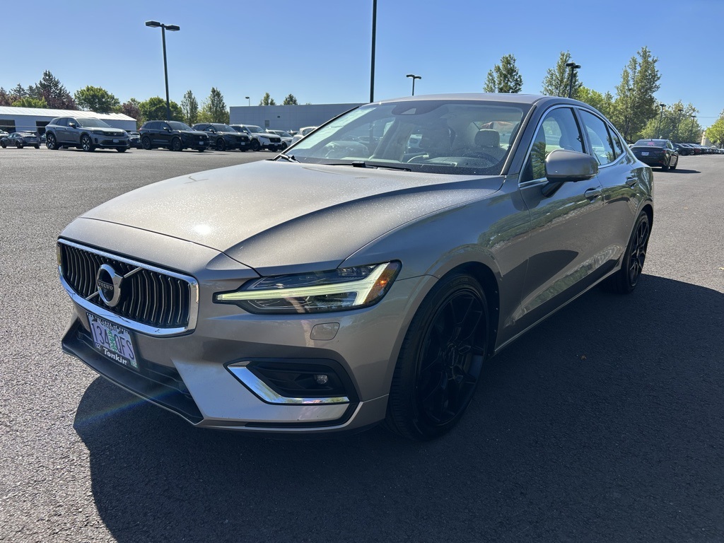 2019 Volvo S60 T6 Inscription AWD photo 3