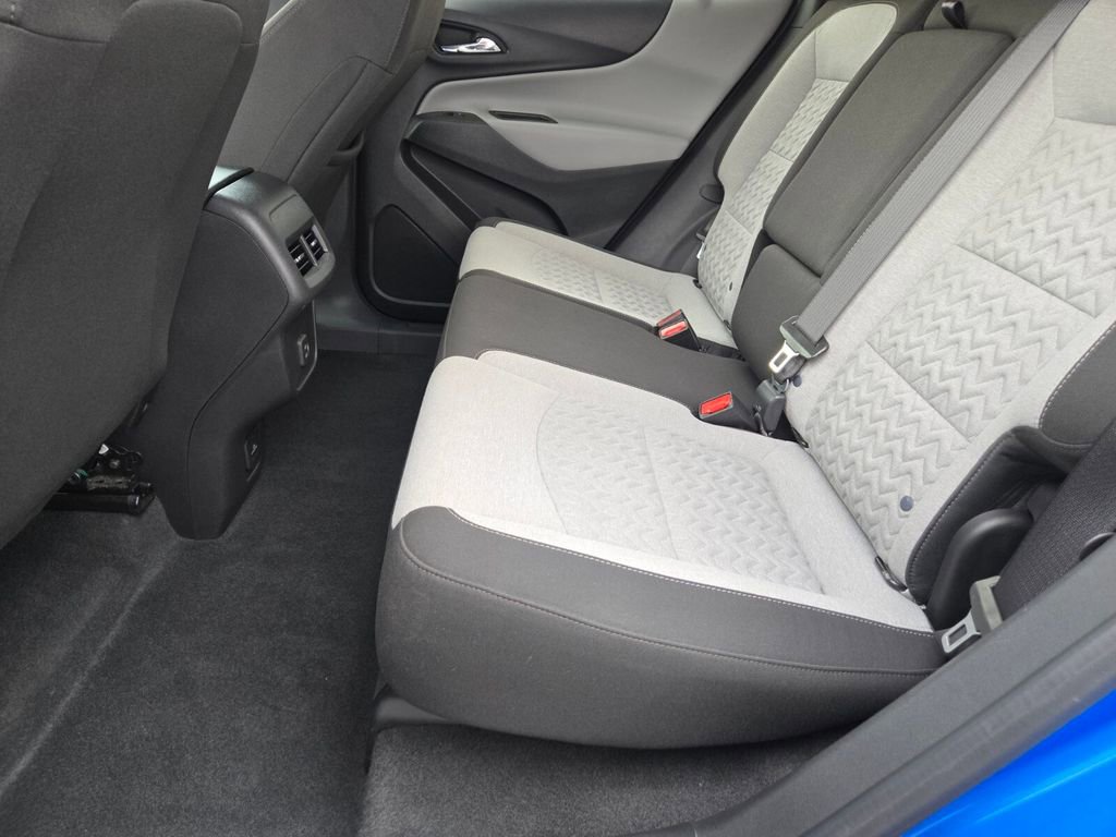 2024 Chevrolet Equinox LT photo 11