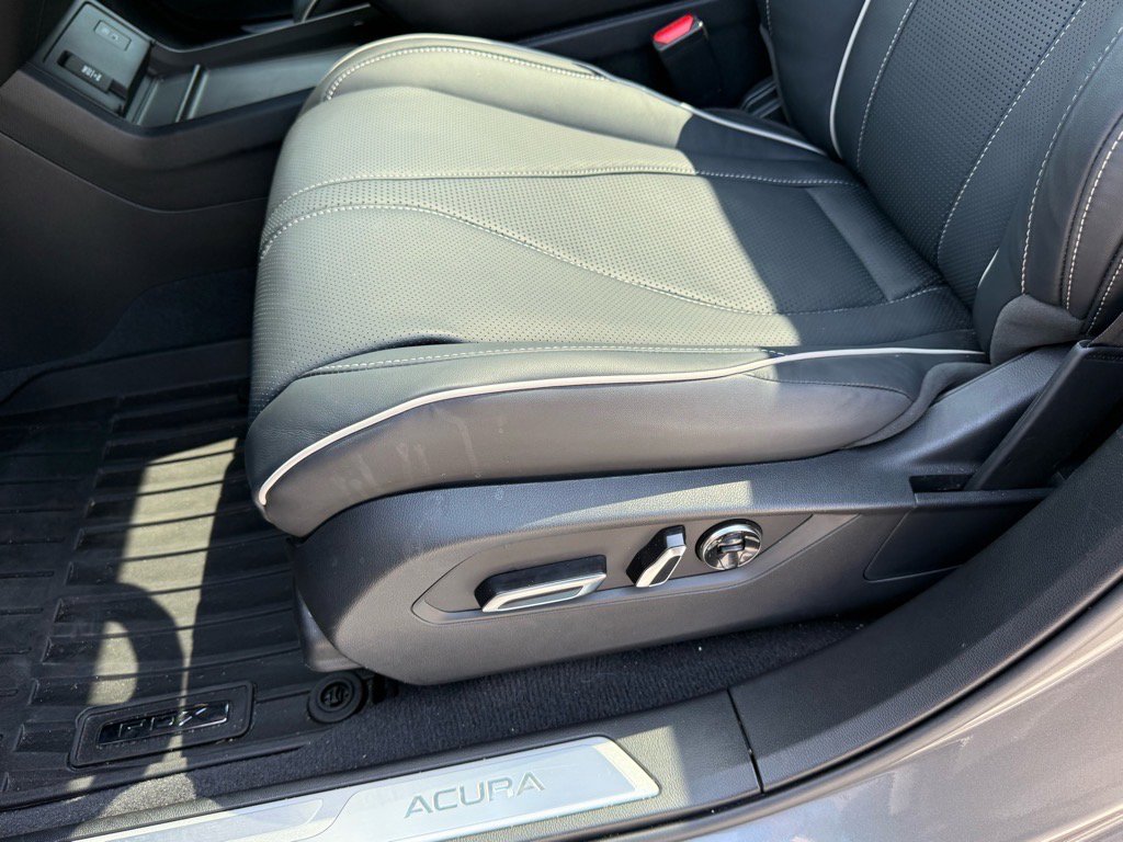 2025 Acura RDX Advance photo 18