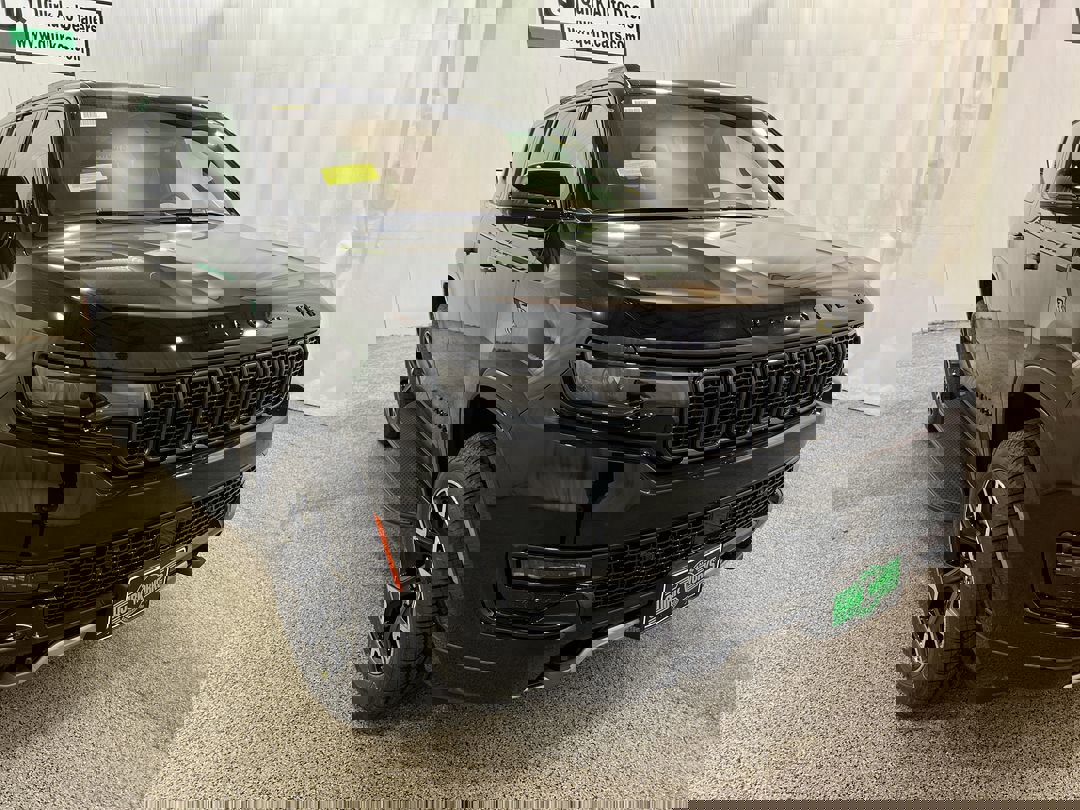 2025 Jeep Wagoneer Series II's photo