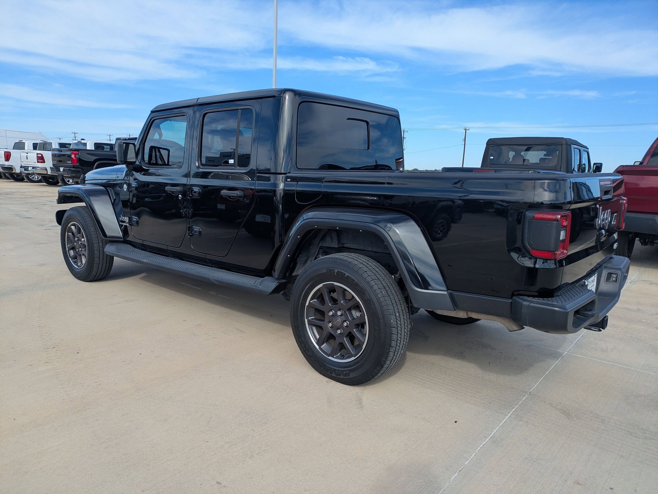 2022 Jeep Gladiator Overland photo 4
