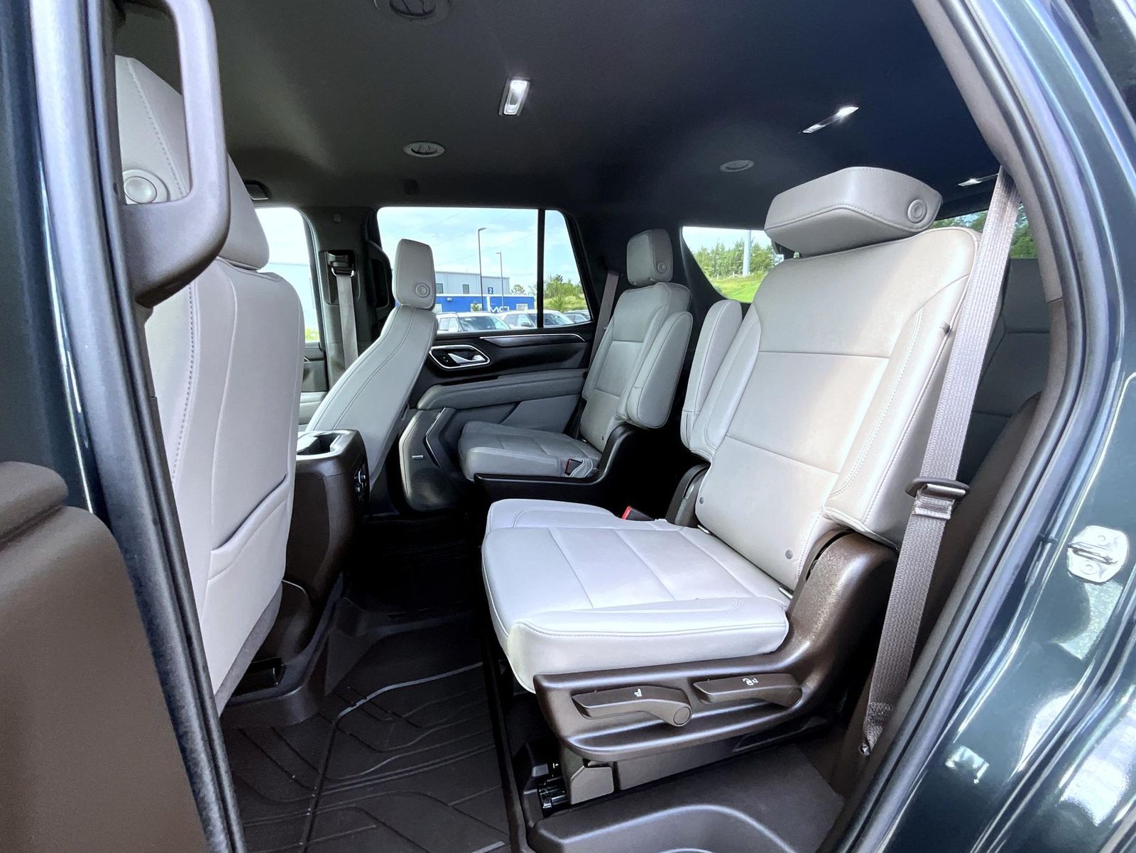 2022 Chevrolet Tahoe Z71 photo 19