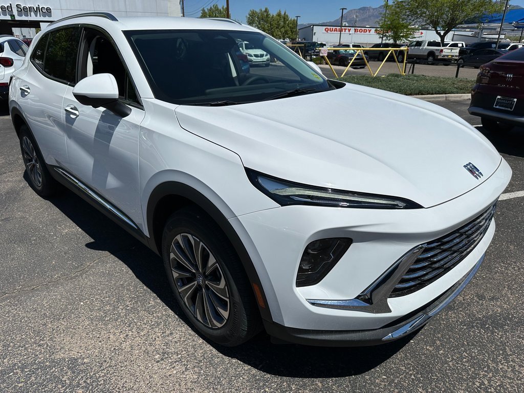 2025 Buick Envision Preferred's photo