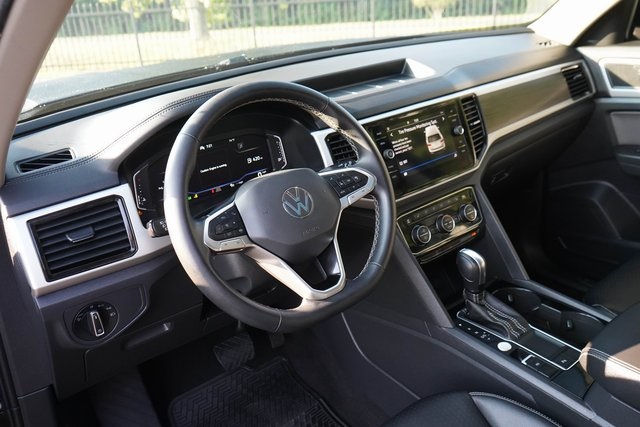2022 Volkswagen Atlas SE Technology photo 3