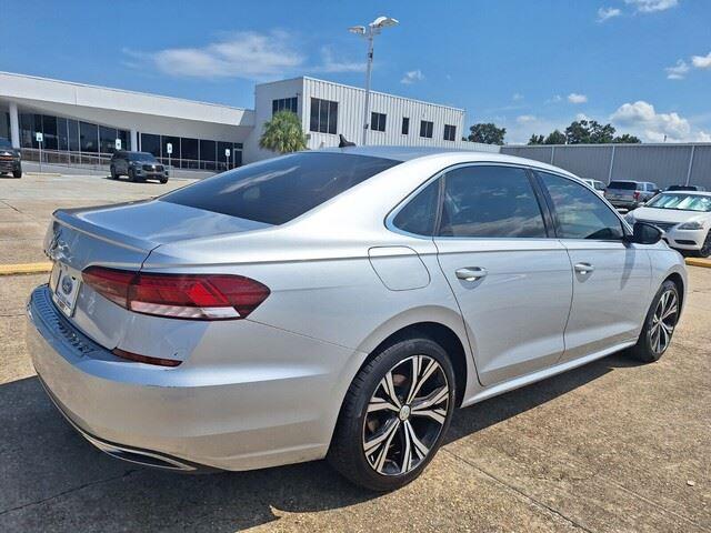 2021 Volkswagen Passat 2.0T SE photo 5