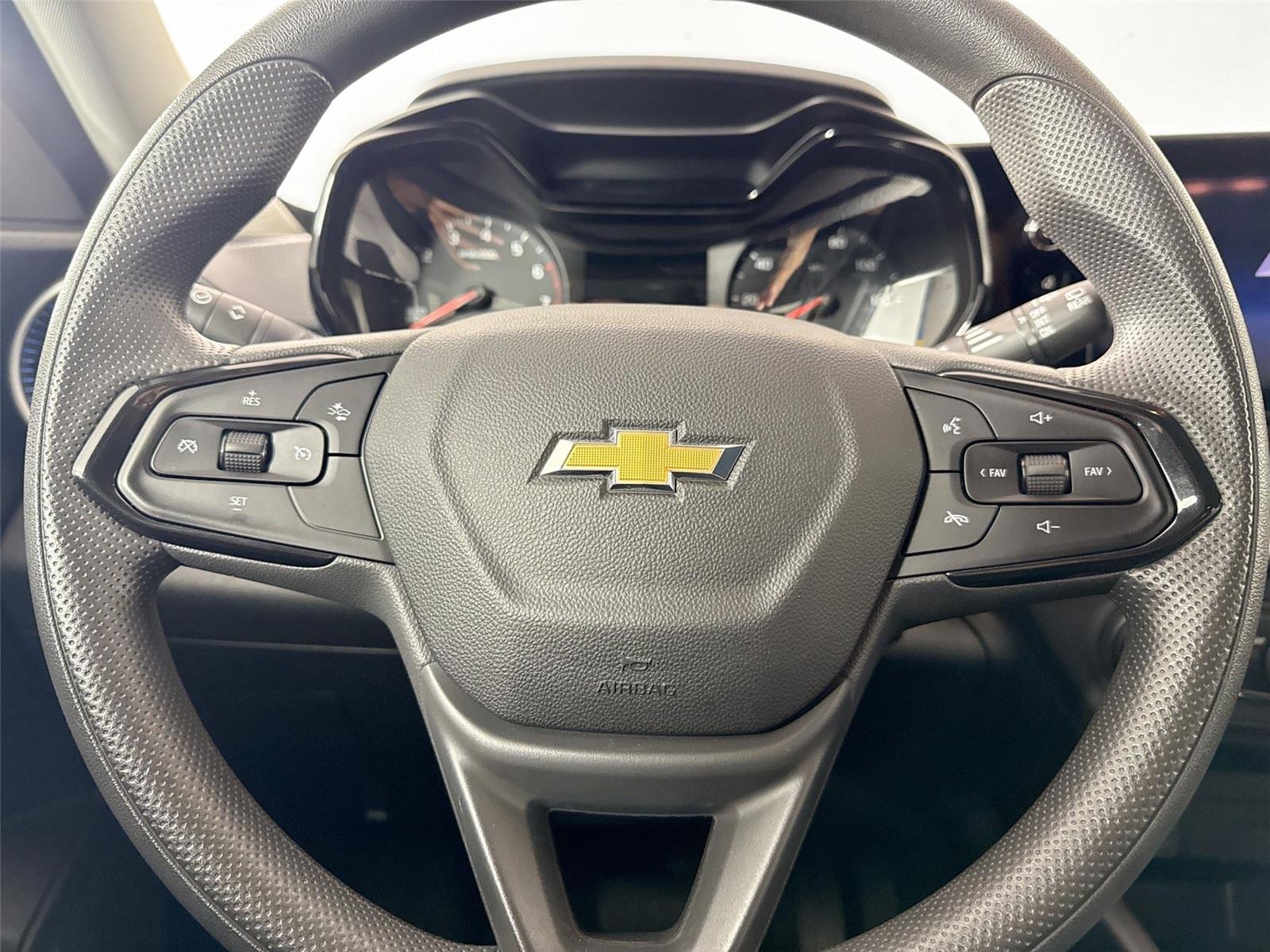 2024 Chevrolet Trax LS photo 12