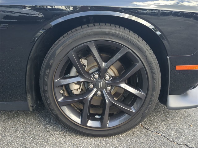 2023 Dodge Challenger R/T photo 4