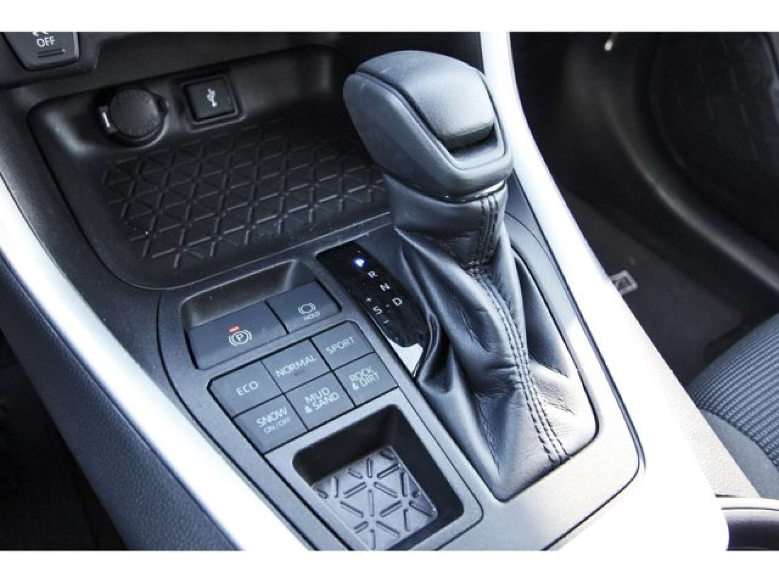 2022 Toyota RAV4 LE Gray at TX Auto Group