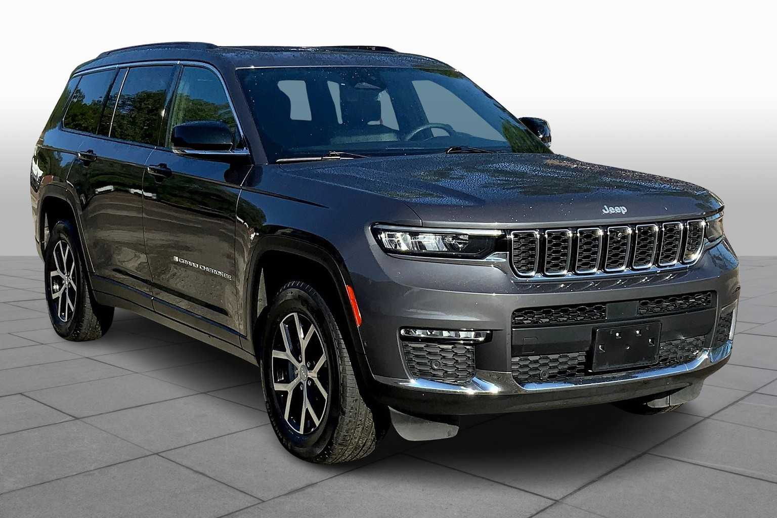 2024 Jeep Grand Cherokee Limited photo 2
