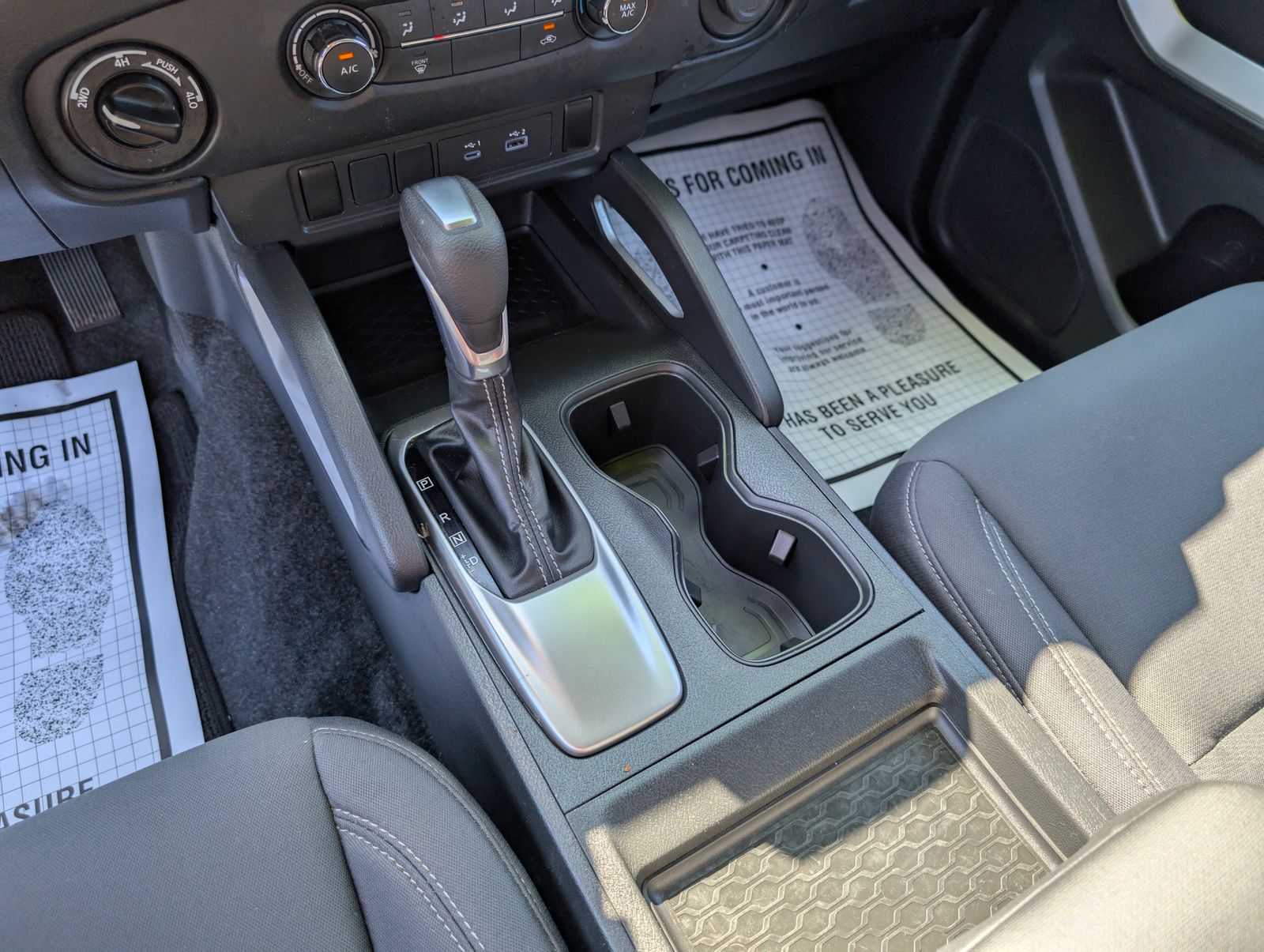2023 Nissan Frontier SV photo 22