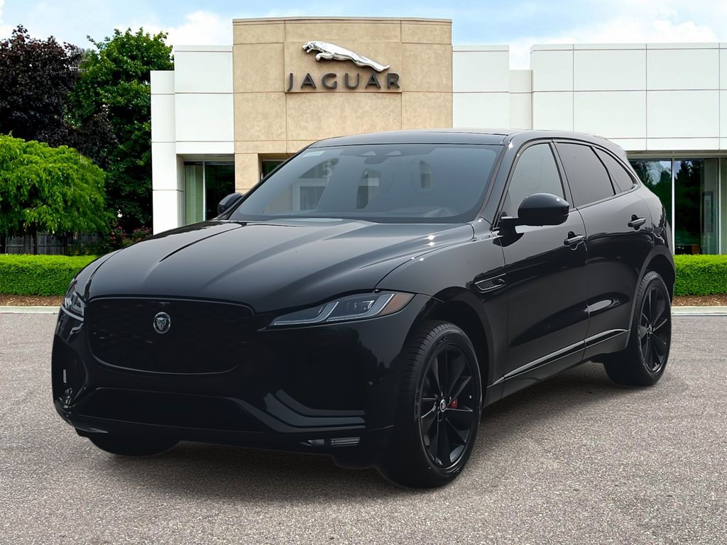 2026 Jaguar F-Pace R-Dynamic S's photo