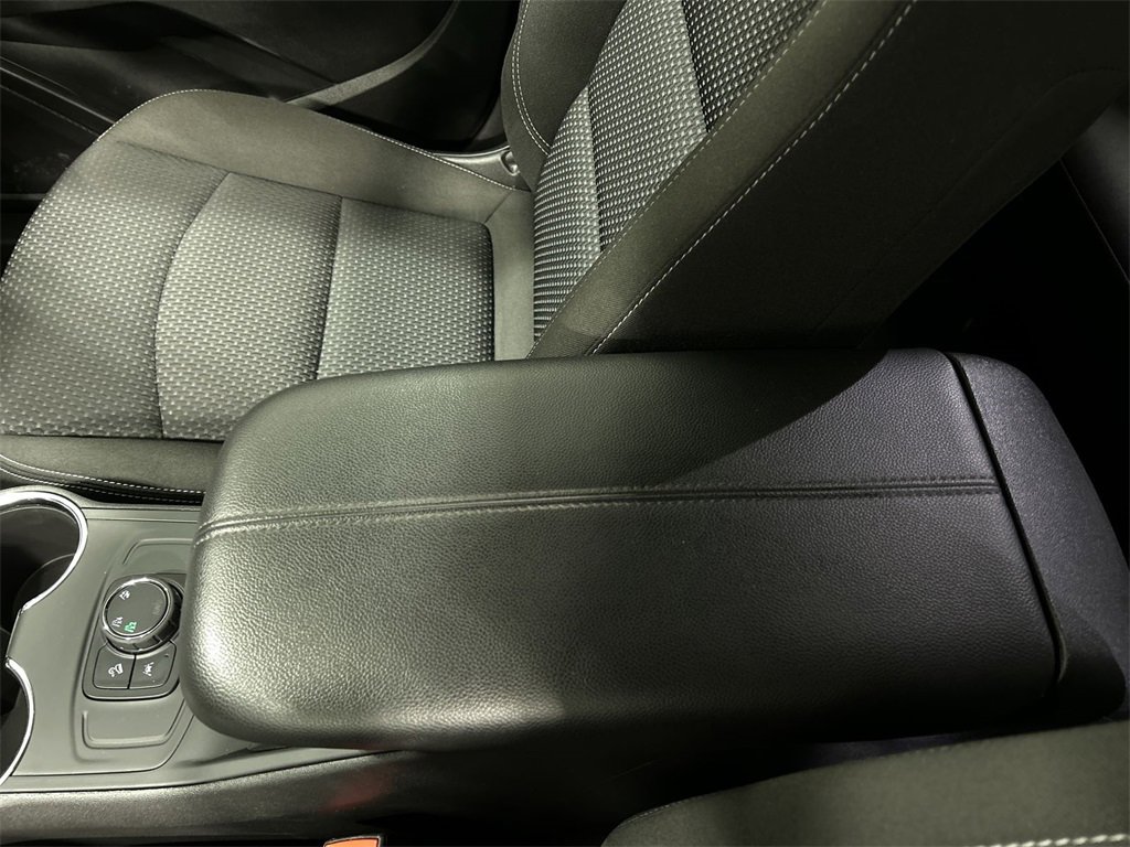 2024 Gmc Terrain SLE photo 21
