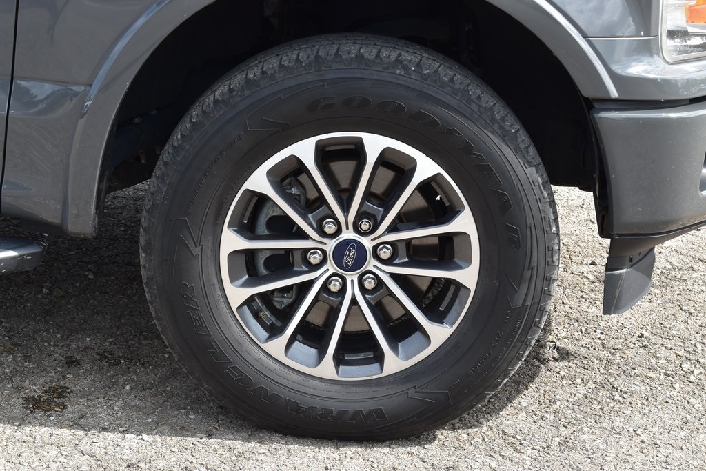 2020 Ford F-150 XLT photo 4