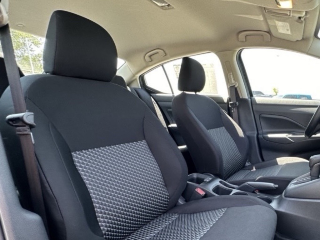 2025 Nissan Versa S photo 28
