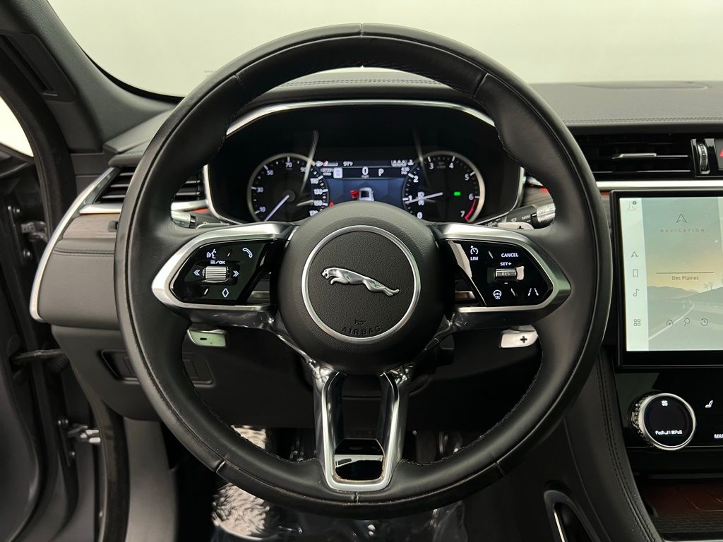 2022 Jaguar F-PACE P250 S photo 24