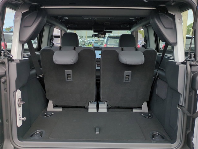 2025 Ford Bronco Base photo 12