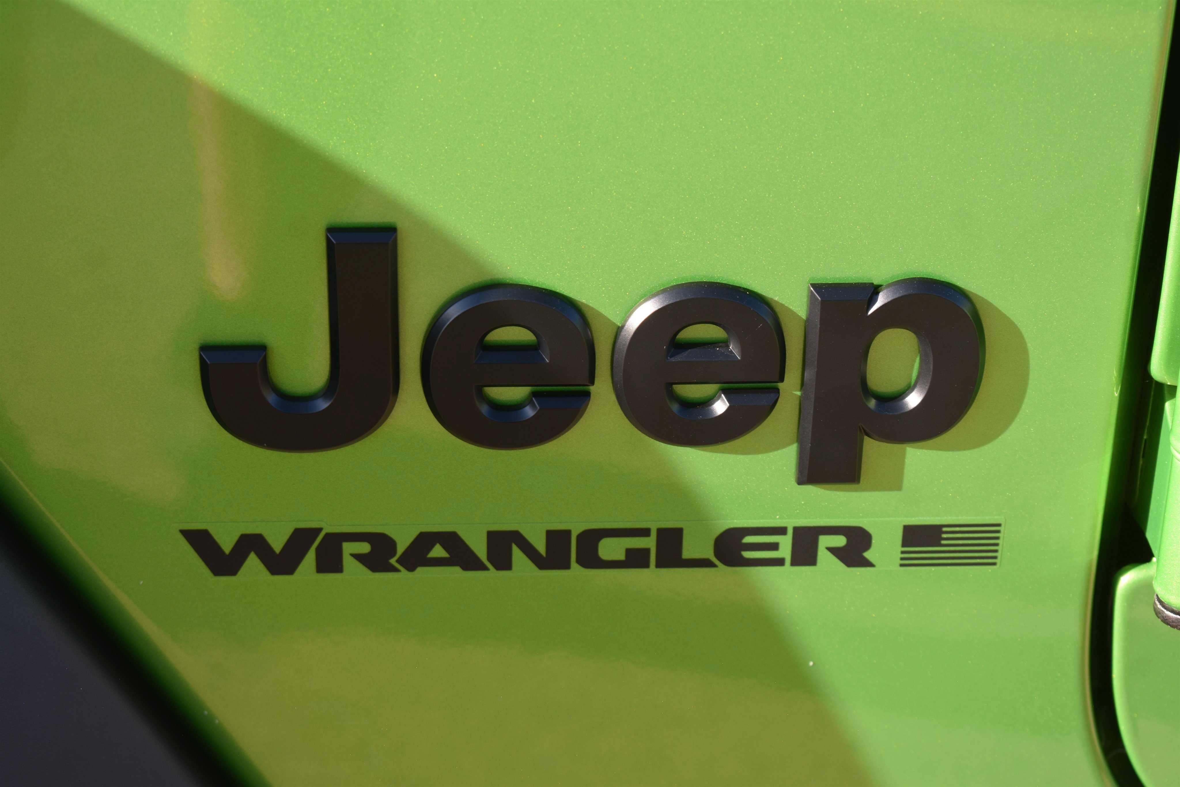 2025 Jeep Wrangler Sport photo 3