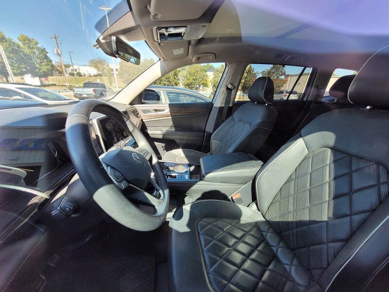 2024 Volkswagen Atlas SEL Premium R-Line photo 4