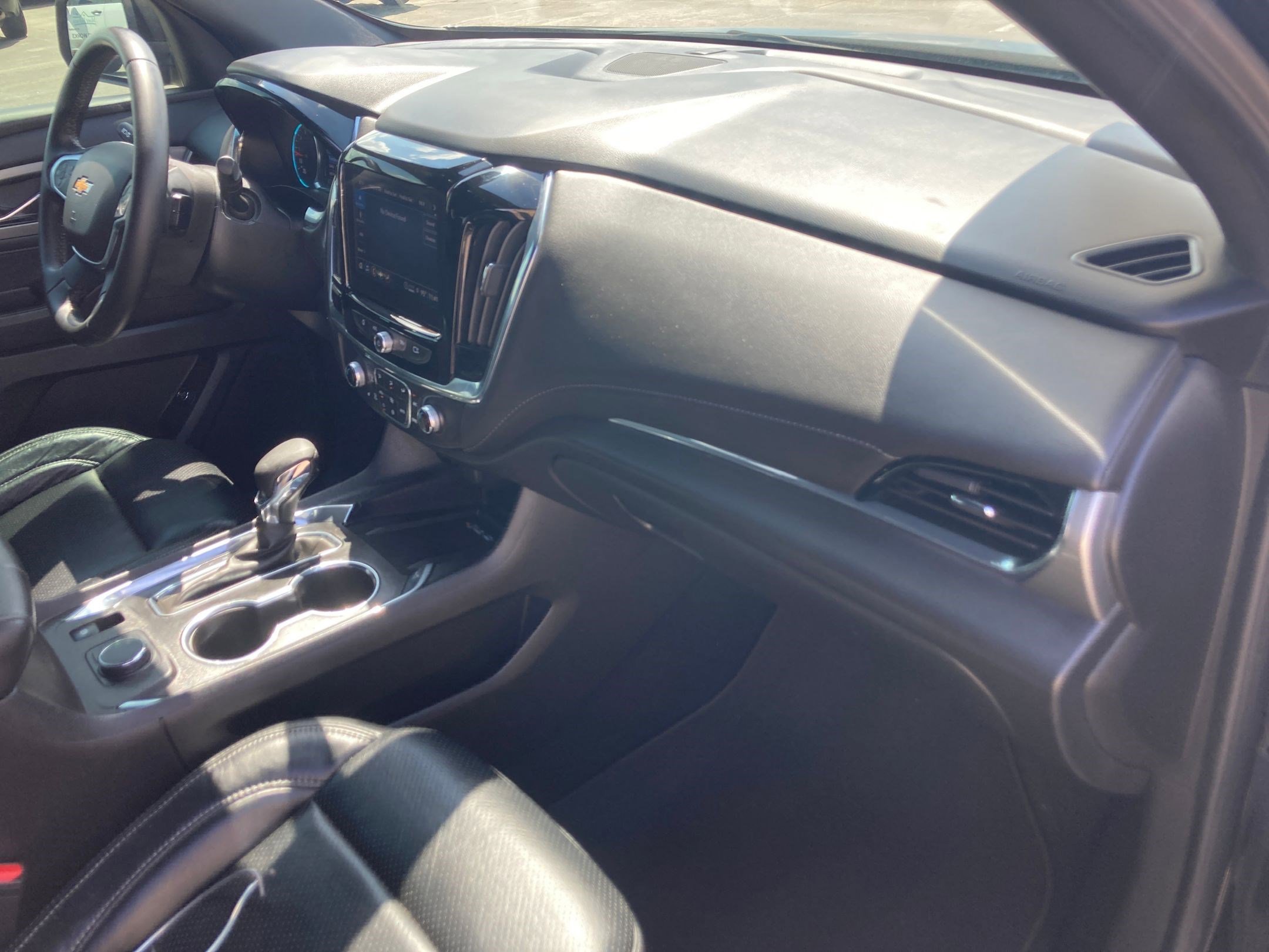 2023 Chevrolet Traverse Cloth photo 27