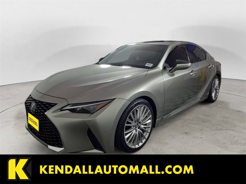 2023 Lexus IS 300's photo