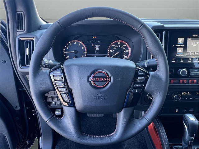 2025 Nissan Frontier PRO-4X photo 12