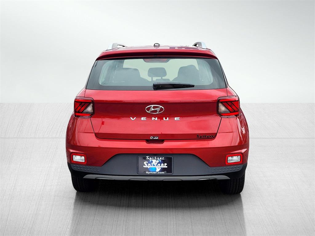 2025 Hyundai Venue SEL Limited photo 4