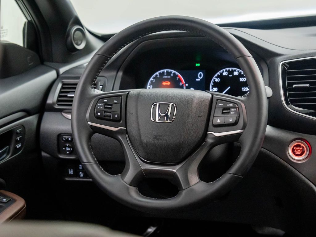 2025 Honda Ridgeline RTL photo 10