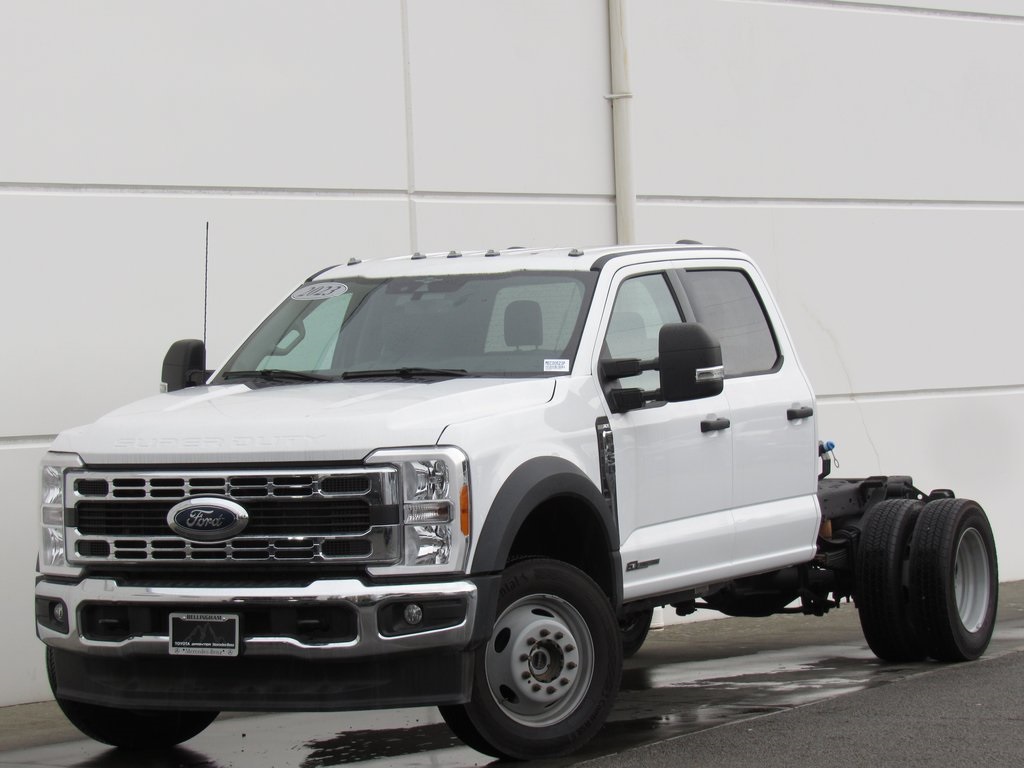 2023 Ford F-450 Super Duty Chassis Cab XLT's photo