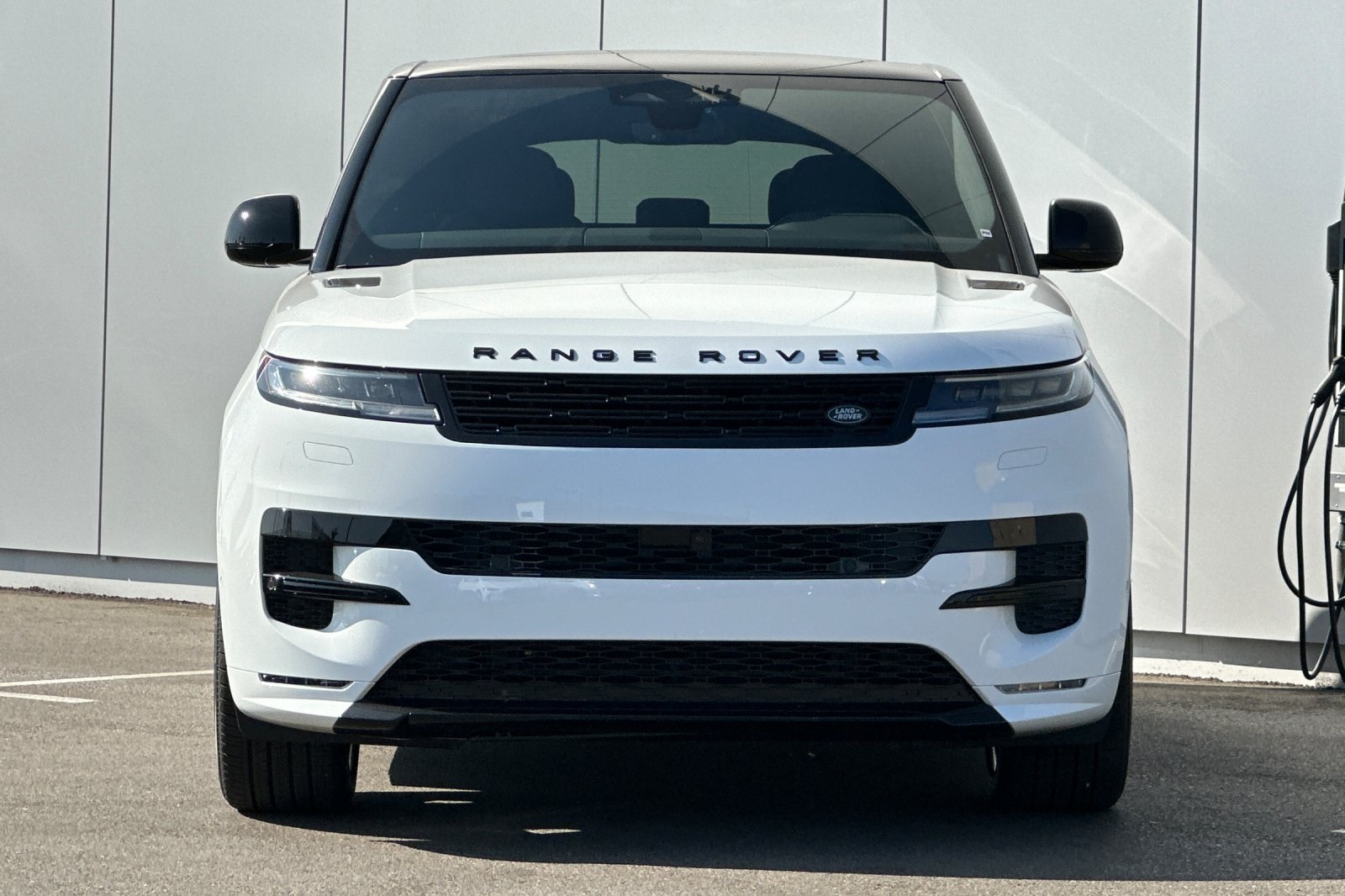 2025 Land Rover Range Rover Sport SE photo 8