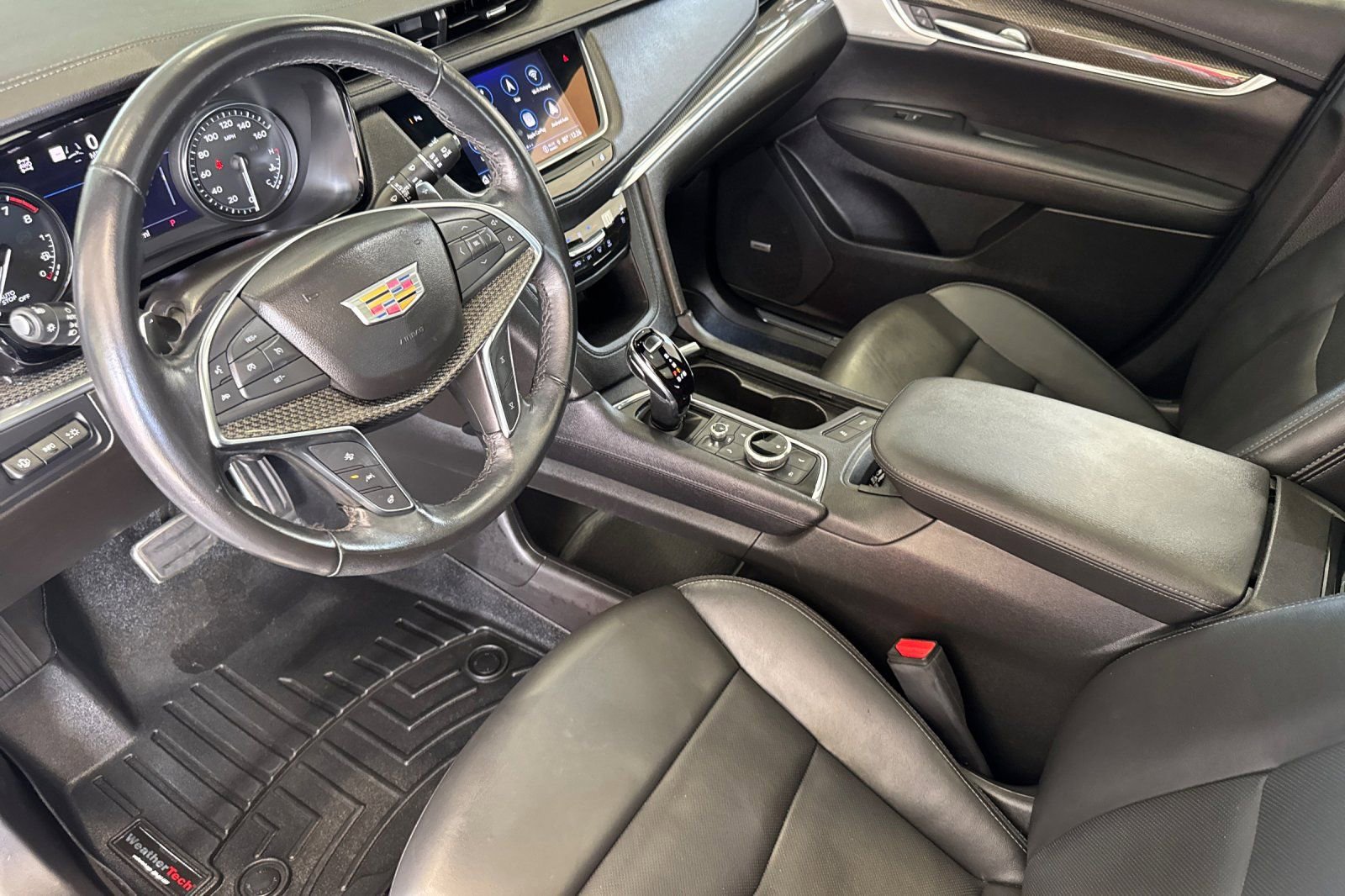 2023 Cadillac XT5 Sport photo 9