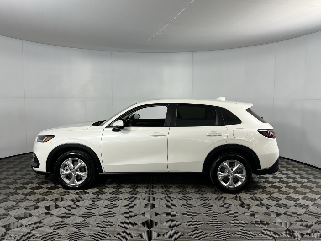 2025 Honda HR-V LX photo 5