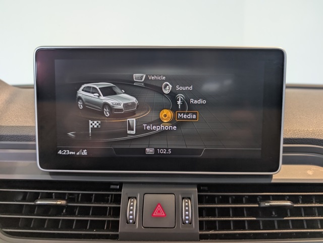 2018 Audi Q5 2.0T Premium Plus photo 16