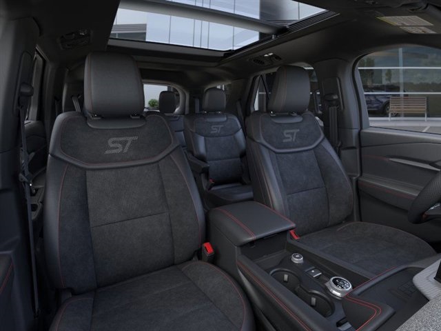 2025 Ford Explorer ST photo 8