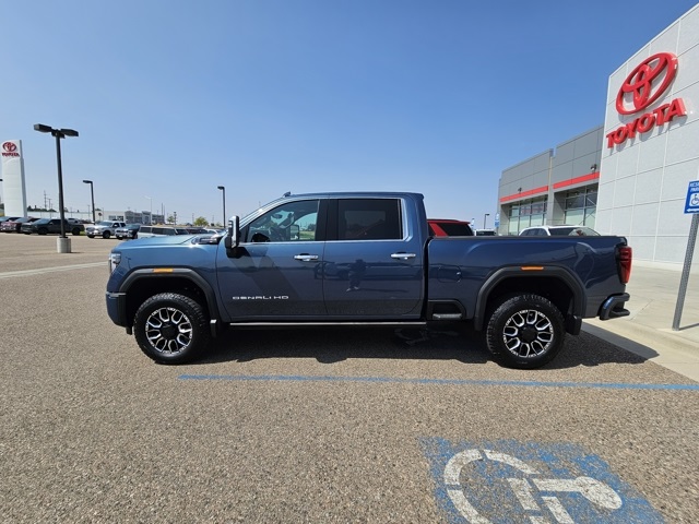 2025 Gmc Sierra HD Denali Ultimate photo 9
