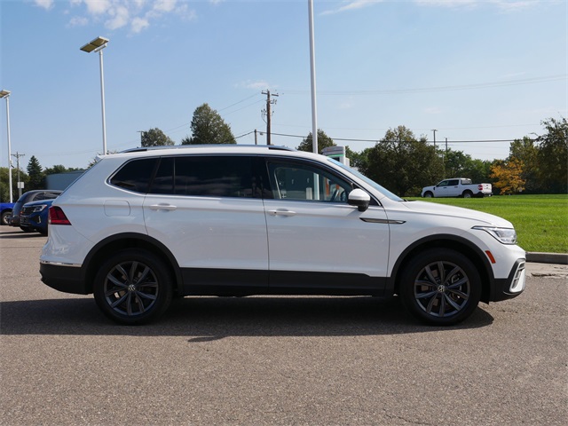 2022 Volkswagen Tiguan SE photo 7