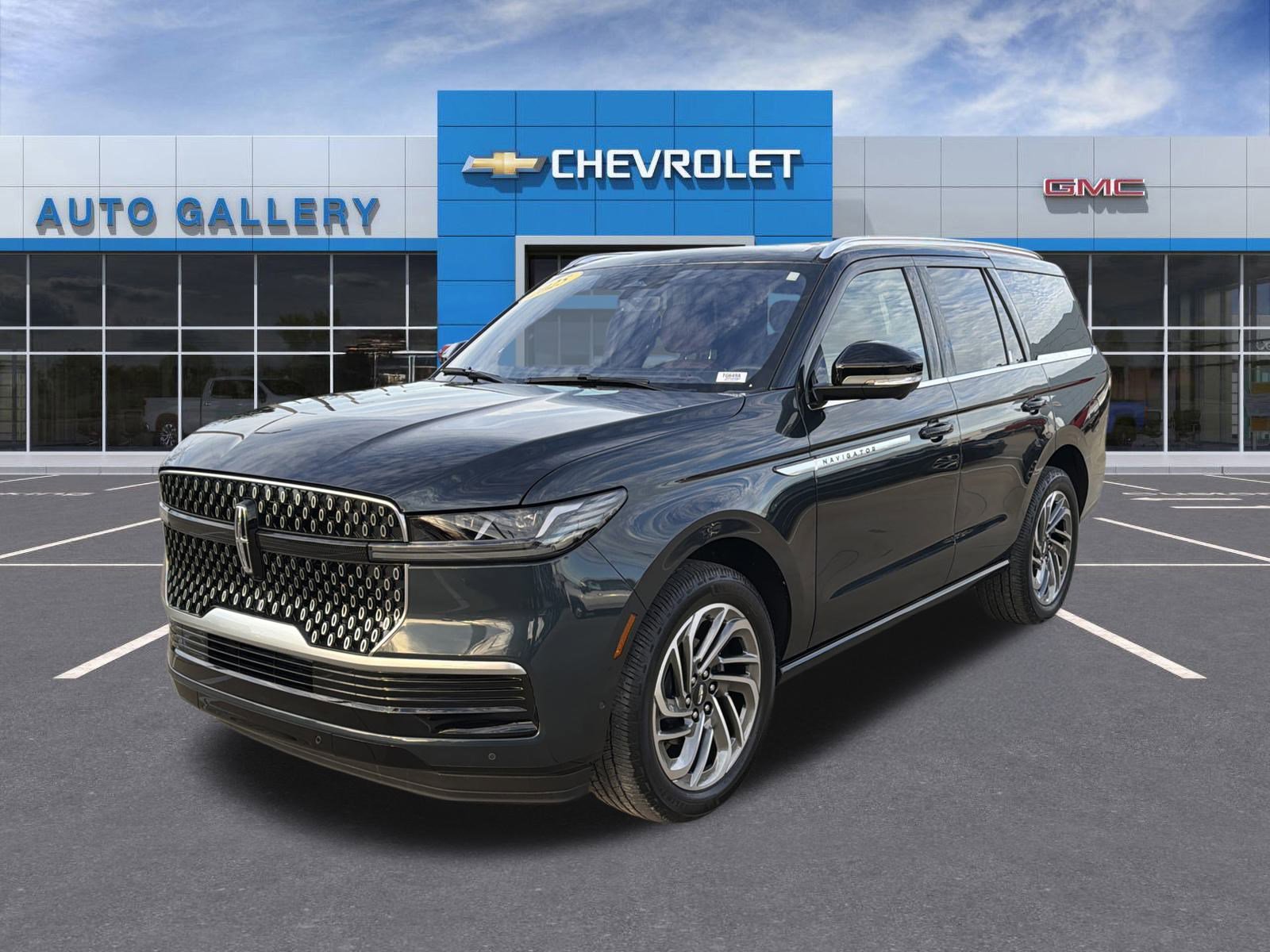 2025 Lincoln Navigator Reserve's photo