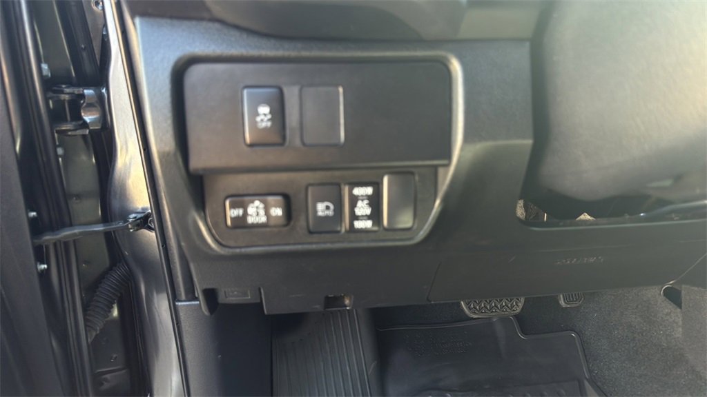 2023 Toyota Tacoma TRD Off-Road photo 29
