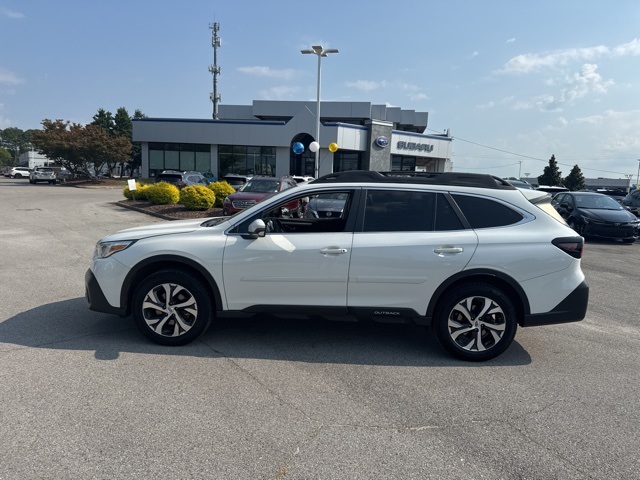 2020 Subaru Outback Limited photo 3