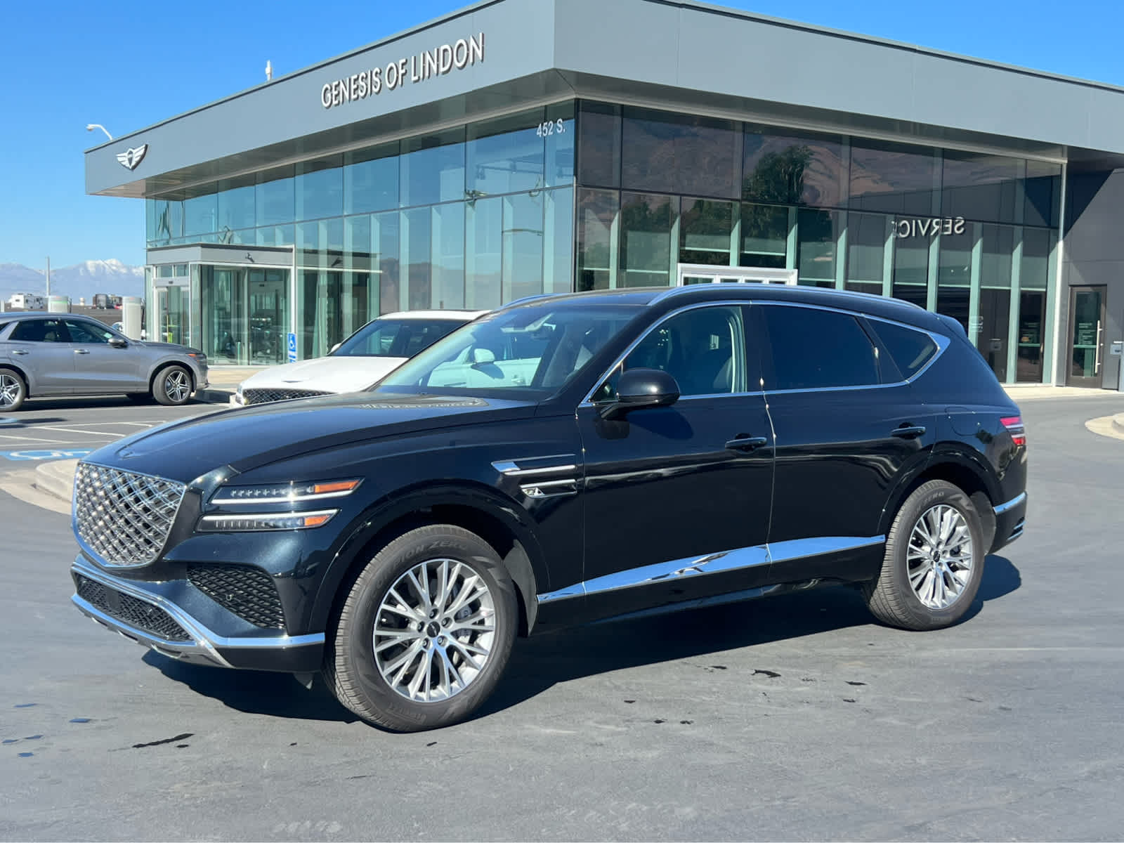 2025 GENESIS GV80 Base's photo