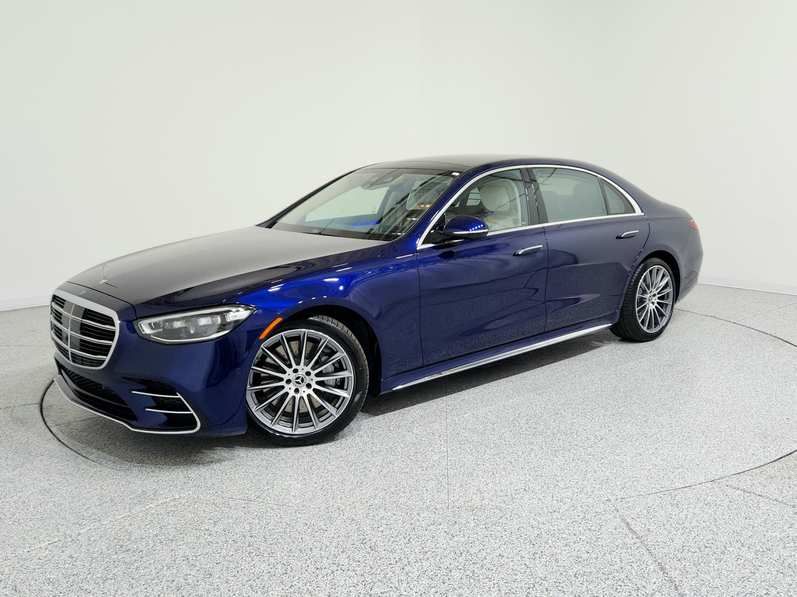 2026 Mercedes-Benz S-Class S 580's photo