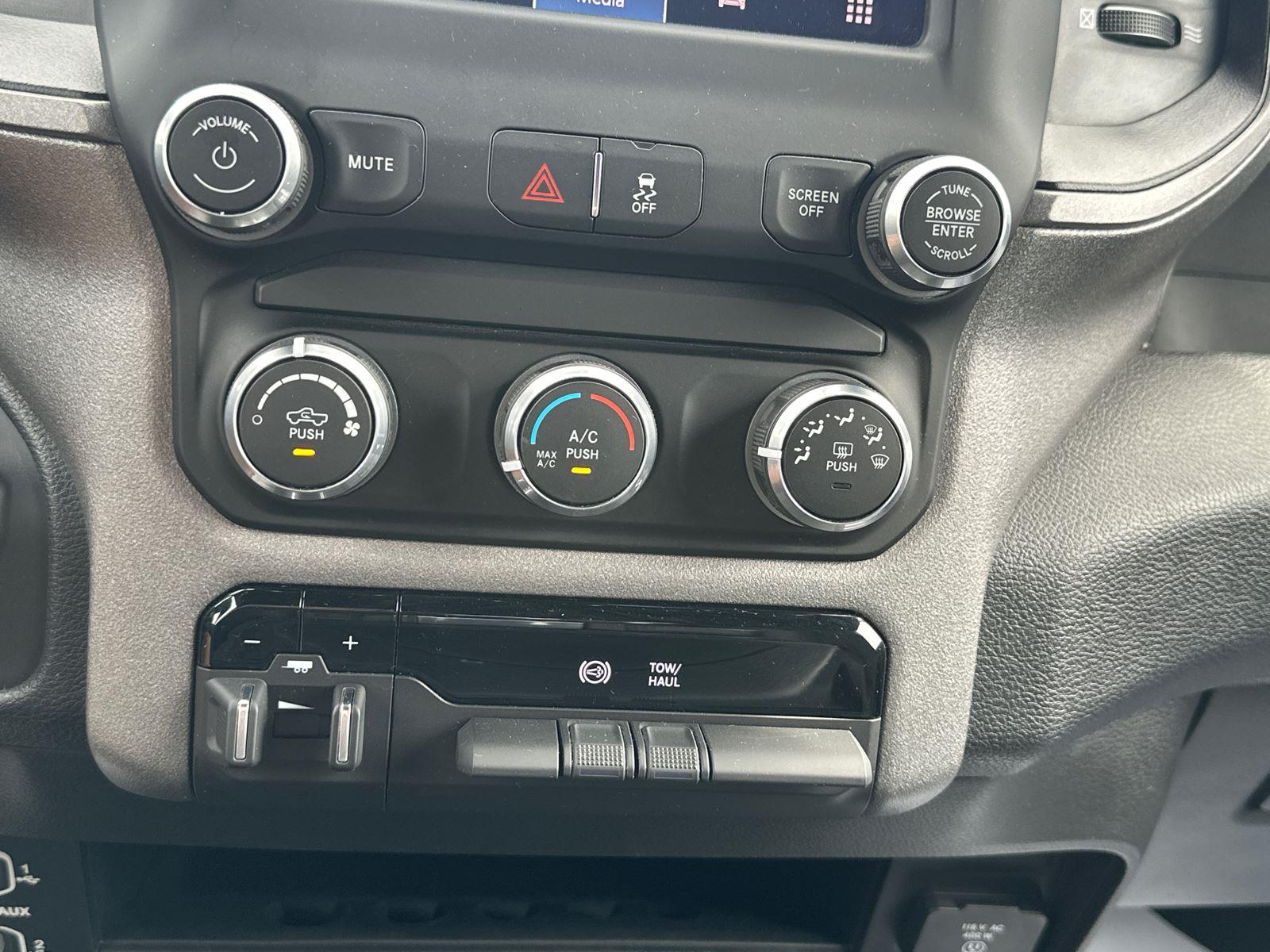 2023 Ram 2500 Tradesman photo 23